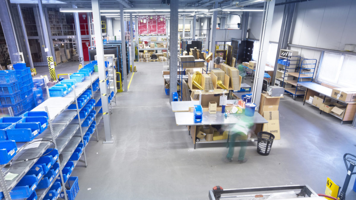 Ersatzteilmanagement Ersatzteillogistik Warehouse Kitting Pick Pack Logistik Versand