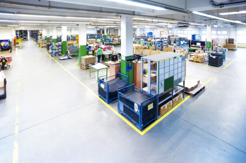 Ersatzteilmanagement Materialplanung Konfektionierung Logistik Verpackung Warehouse Kitting Kommissionierung