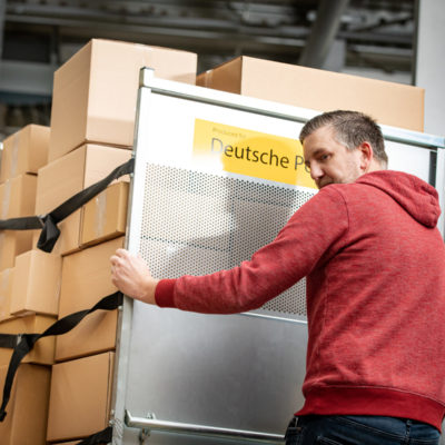 Warenausgang Bestellprozess Auftragsabwicklung Versand Ecommerce Bestellungen Post Zustellung