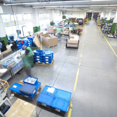 Kitting Logistik Logistikzentrum