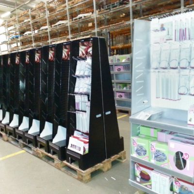 Pos Display Pos Design Displaybau Fulfillment Verkaufsdisplays Thekendisplays Acryl Copacker Copacking Lohnarbeit 3